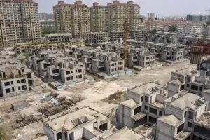 china_property_crisis_leads_to_fall_of_net_worth_1658982002896_1658982003154_1658982003154-800x458